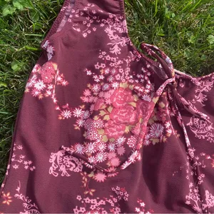 Vintage Cropped Floral 90s Top thumbnail 2