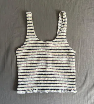 Hollister Tank thumbnail 2