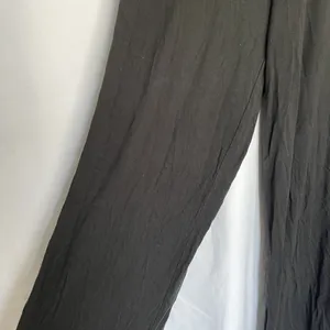 Victoria's‎ Secret Black Wide-Leg Pants With Elastic Waistband & V Logo size XS thumbnail 4