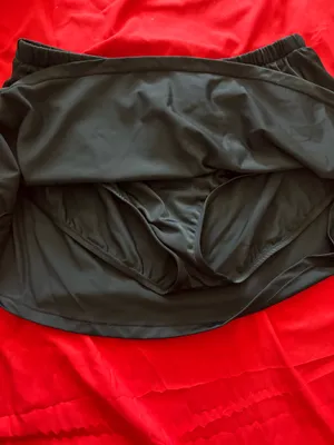Black skirt Size 16 thumbnail 2