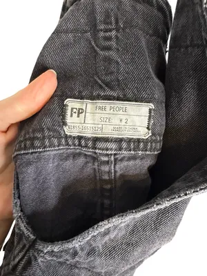 🖤 Free People Denim‎ Overall Skirt Dress Size 2 Distressed 🖤 thumbnail 4