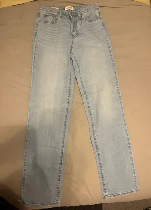 Universal Thread Jeans thumbnail 1