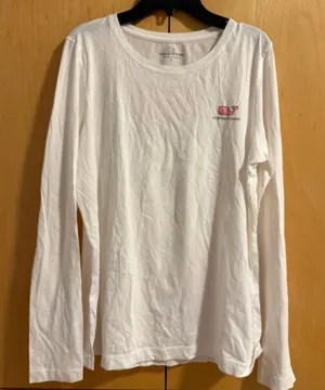 Vineyard Vines long sleeve thumbnail 1