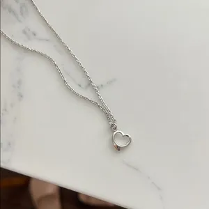 Elegant Silver‎ Heart Necklace Silver thumbnail 4