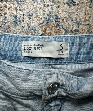 Abercrombie & Fitch Low Rise Short Denim Shorts Size 6 W28 thumbnail 2