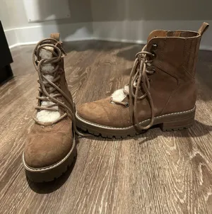 Universal Threads Brown Suede Boots thumbnail 2