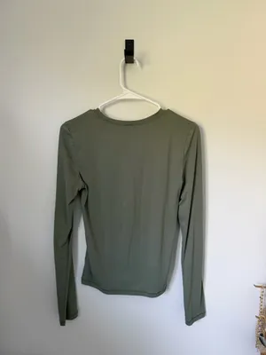 Aritzia Wilfred Green Long Sleeve thumbnail 3