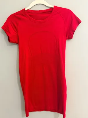 Lululemon Swiftly Tech 2.0 Short Sleeve thumbnail 1
