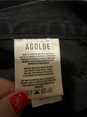 AGOLDE Dee Vintage High Rise Jean Shorts Divise Black A9035-1157 Aritzia size 34 thumbnail 4