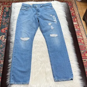 Levi’s 501 Original Fit Jeans thumbnail 2