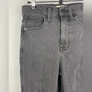 Madewell Washed Gray Stovepipe Raw Hem Cropped‎ Jeans thumbnail 2