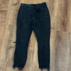 Abercrombie and Fitch High Rise Mom Jeans Black Distressed Women’s 6/28 thumbnail 3