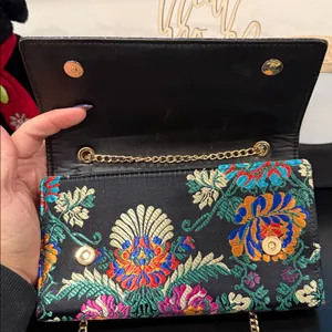 ‼️SALE‼️ *EUC* ALDO, Embellished Black and Multicolor Clutch/Wallet On Chain thumbnail 6