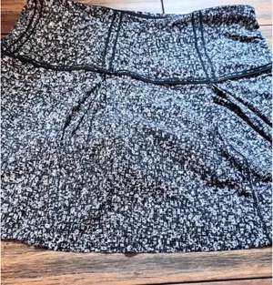 Lululemon Lost In Pace Skirt (Tall) (15") thumbnail 4