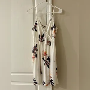 NWT Women’s Size Small Floral White Sleeveless Dress thumbnail 3