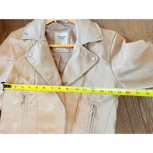 Abercrombie & Fitch Vegan Leather Moto Jacket Womens Tan S thumbnail 8