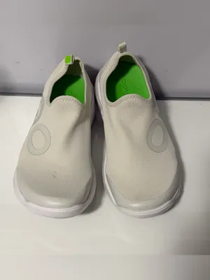 OOFOS Women's Slip-On Sneakers in Cream with Lime Green Accents thumbnail 2