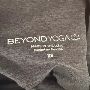 Beyond Yoga Women's Black Leggings thumbnail 4