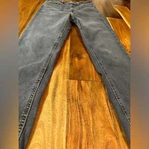 BDG Girlfriend Highrise Straight Leg Jeans - An Urban Outfitters Brand thumbnail 4