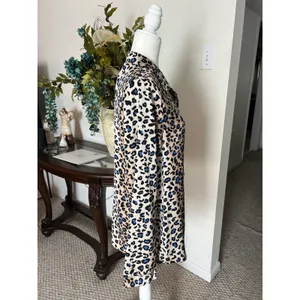 Hesed Women Leopard Print Collared Button thumbnail 4