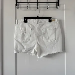 White Sofia Jean Shorts Size 16 thumbnail 4