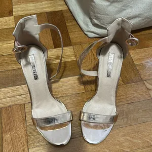 Liliana Gold Open Toed Heels thumbnail 2
