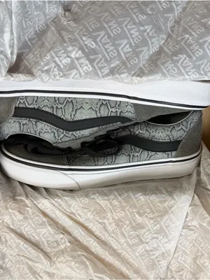 Vans Sneakers - women’s size 6.5 thumbnail 6