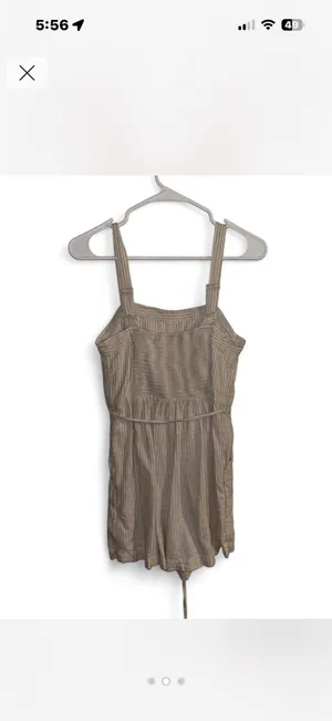 Old Navy Tan and White Romper thumbnail 2