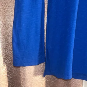 Lilly Pulitzer Size M Vibrant Blue Long Sleeve Tunic thumbnail 3