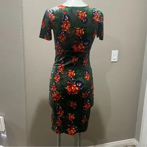 Zara green velvet short sleeve floral dress thumbnail 4