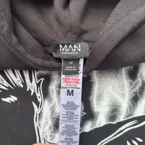 Boohoo BoohooMAN men’s graphic eagle lightening cropped boxy hoodie size M thumbnail 3