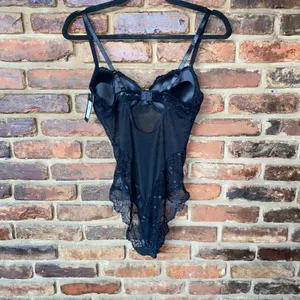 NWT Frederick's of Hollywood Black Dina Lace Push-Up Teddy Bodysuit Size Small thumbnail 7