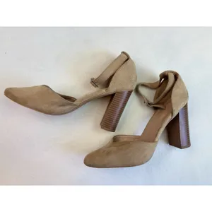 Ree‎ Tan Suede Block High Heel Shoes Ankle Strap Buckle Size 8 thumbnail 2