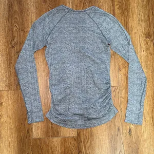 Athleta Speedlight Heather Gray Seamless Top Long Sleeve Gym Athletic sz Small thumbnail 5