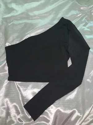 Black Off The Shoulder Crop Top thumbnail 2
