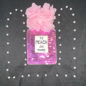 Black Graphic Tee Medium Perfume Bottle Sequin‎ Pearl Embellished Cute Girly Top thumbnail 2