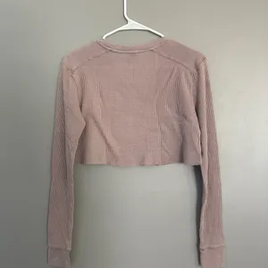 Wild Fable Blush Pink Long Sleeve Thermal Waffle Knit Henley Crop Shirt M thumbnail 3