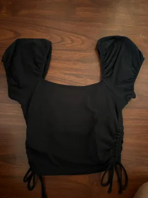 Hollister Off-The-Shoulder Crop Top thumbnail 3