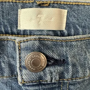 7 For All Mankind Ultra High Rise Dojo‎ Flare Jeans Womens Size 31 Light Wash thumbnail 6