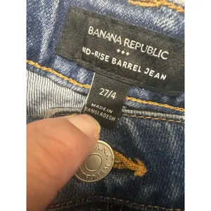 Banana Republic Mid-Rise Barrel Jean Medium‎ Wash Blue Denim 27/4 Knee Dart thumbnail 8