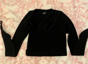 Urban Outfitters Black Top thumbnail 2