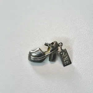 Mini silvertone platform shoe pin with SALE tag thumbnail 2