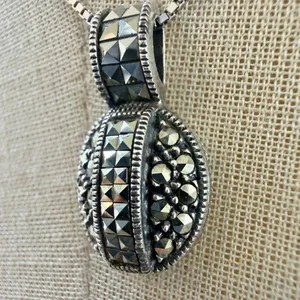 Judith Jack Sterling Marcasite Oval Pendant necklace thumbnail 4