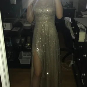 City Triangles Prom dress thumbnail 9