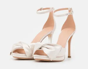 Kate Spade Bridal Bow Heeled Sandals Platform Ivory Satin Size 6 thumbnail 2