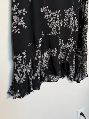 Vintage Romantic Black Floral Print Midi Skirt with Ruffle Hem thumbnail 3