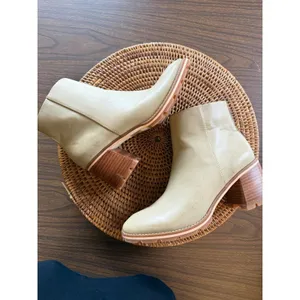 Korks‎ Beige Leather Ankle Boots Block Heel Side Zip Lug Sole Booties Women thumbnail 5