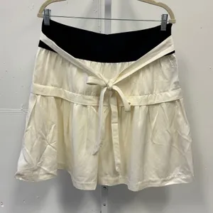 NWT‎ Club Monaco Sue Mini Skirt Tiered Front Tie Off White Black Sz 10 thumbnail 1