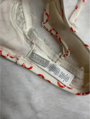 SKIMS Heart Print Lace Bralette White & Red XXS New thumbnail 4