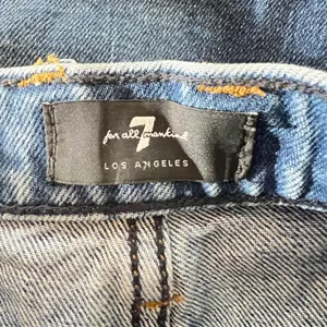 867 | 7 For All‎ Mankind High Rise Distressed Denim Cutoff Shorts Blue Womens 27 thumbnail 3